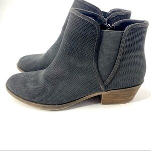 Kensie Gerona perforated gray leather ankle bootie 8.5